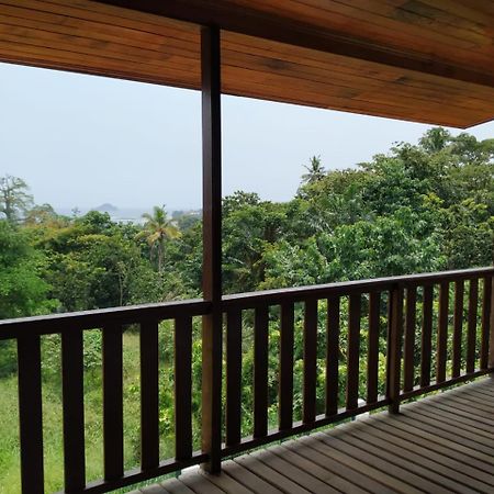 Domus Guesthouse Santana Ngoại thất bức ảnh