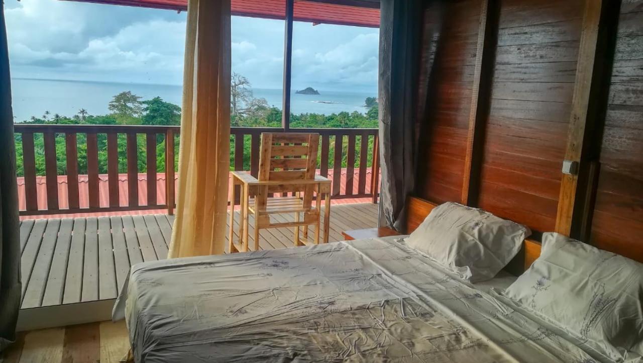 Domus Guesthouse Santana Ngoại thất bức ảnh