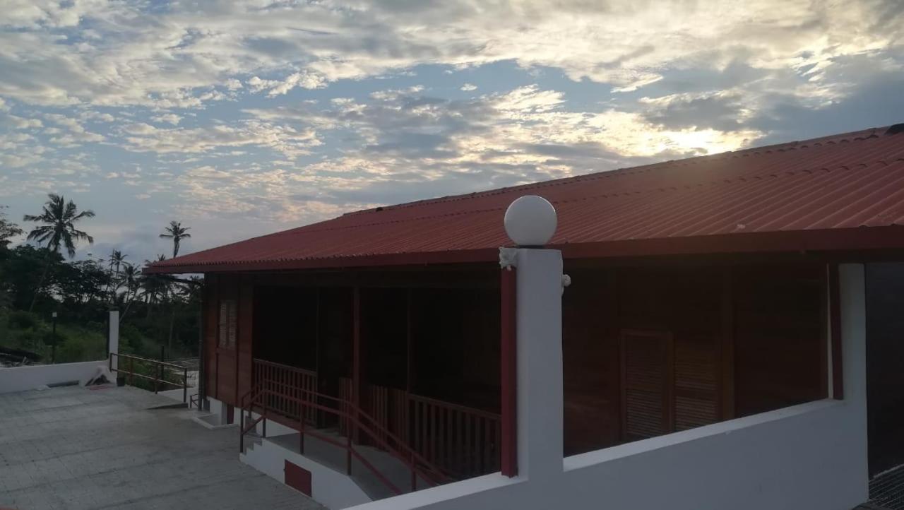 Domus Guesthouse Santana Ngoại thất bức ảnh