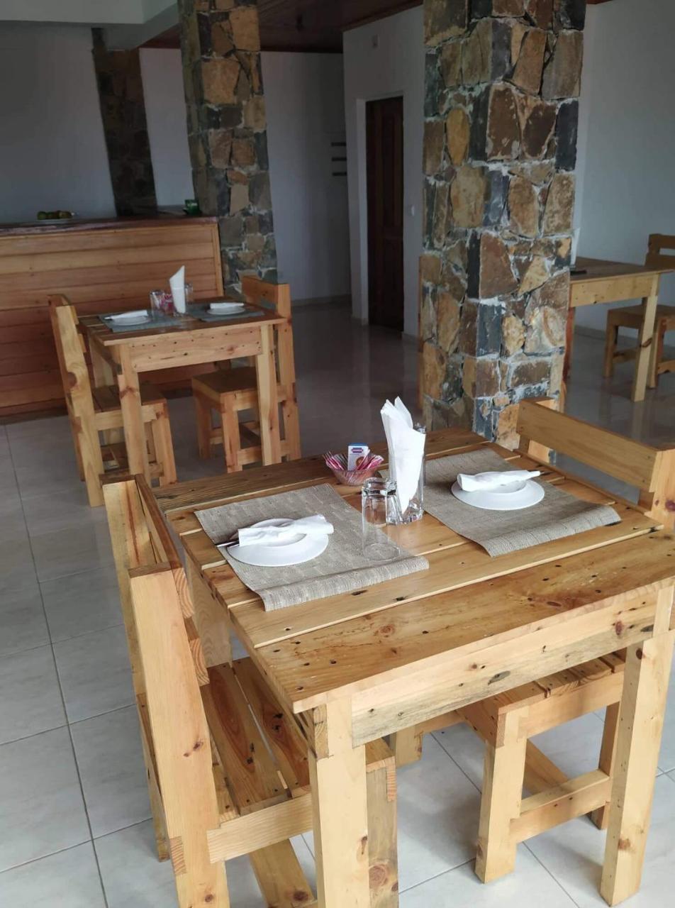 Domus Guesthouse Santana Ngoại thất bức ảnh